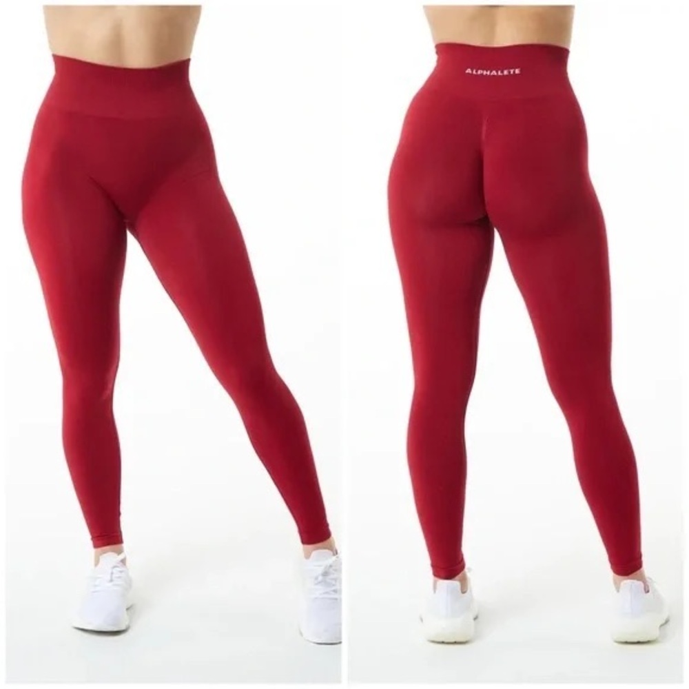 Alphalete Women's Amplify Leggings in Scarlet Red